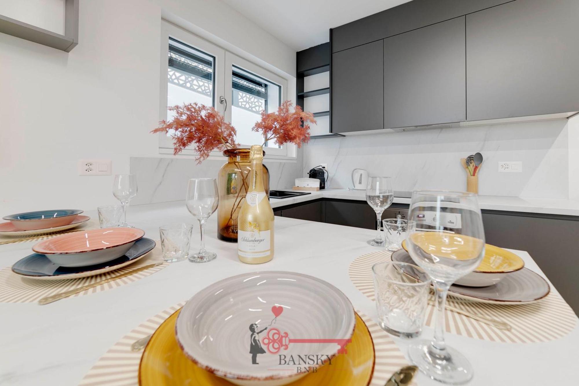 Home Sofia Room 2 - Modern Station -By Easylife Swiss Lugano Buitenkant foto